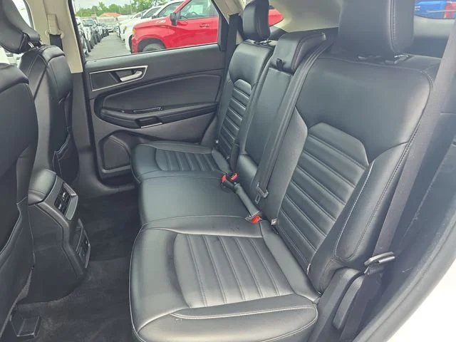 Used 2019 White Ford SEL image 15