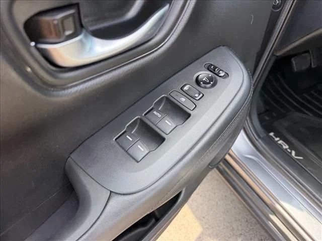 Used 2023 Gray Honda LX image 13