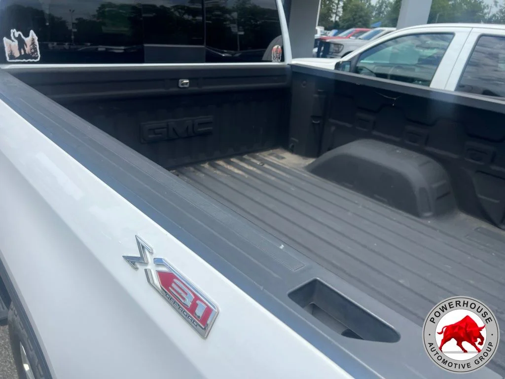 Used 2019 White GMC SLT image 8