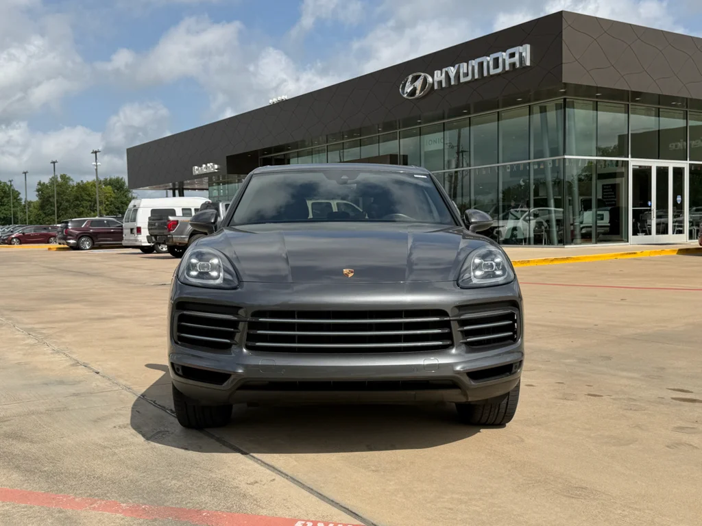 Used 2019 Quartzite Metallic Porsche Base image 9