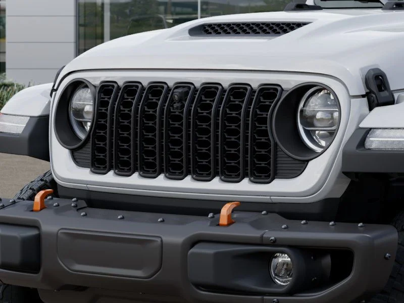 New 2026 Bright White Clear-Coat Exterior Paint Jeep Mojave X image 12