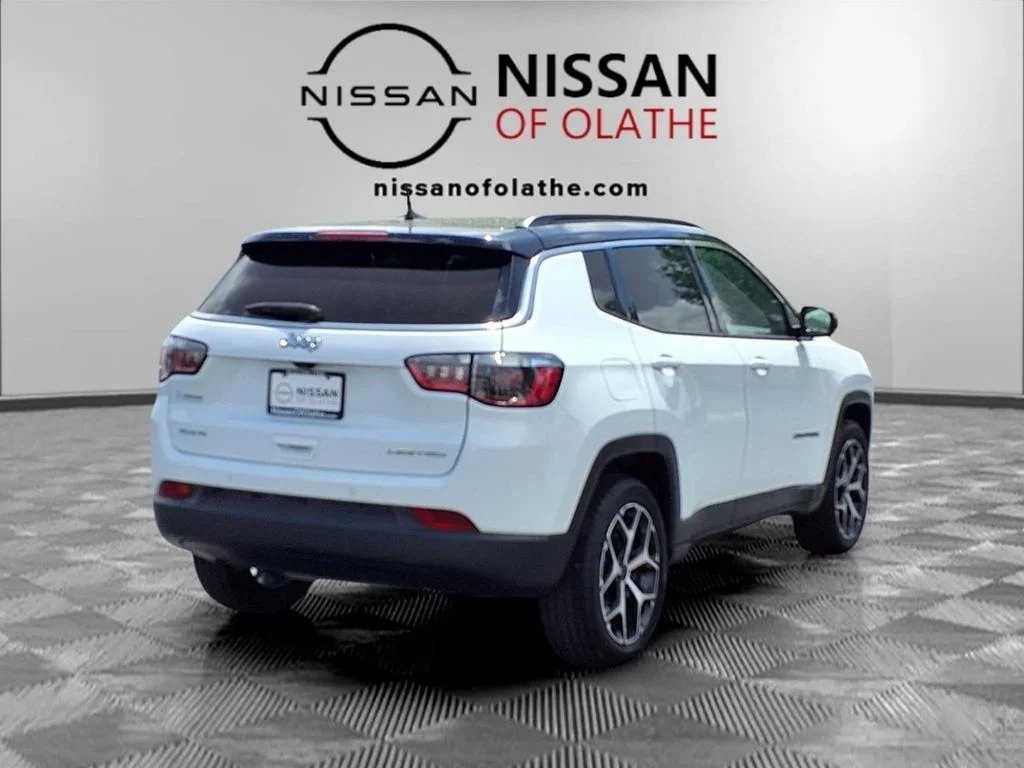 Used 2025 White Jeep Limited image 27