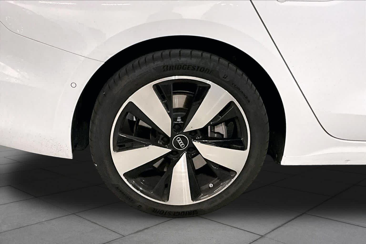 Used 2025 Arkona White Audi Premium Plus image 10