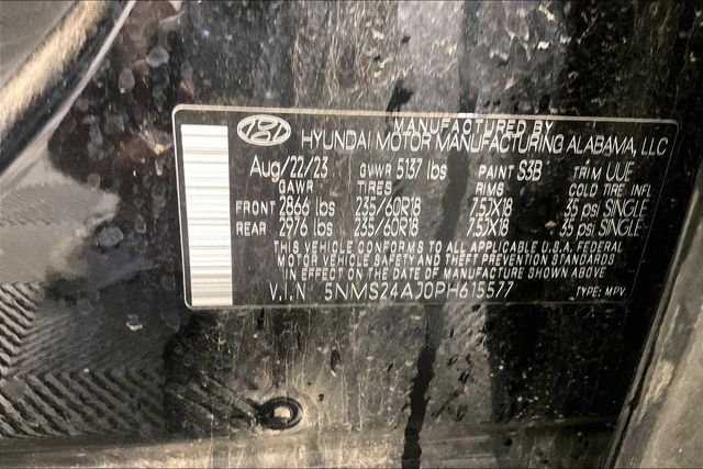 Used 2023 Black Hyundai SEL image 3