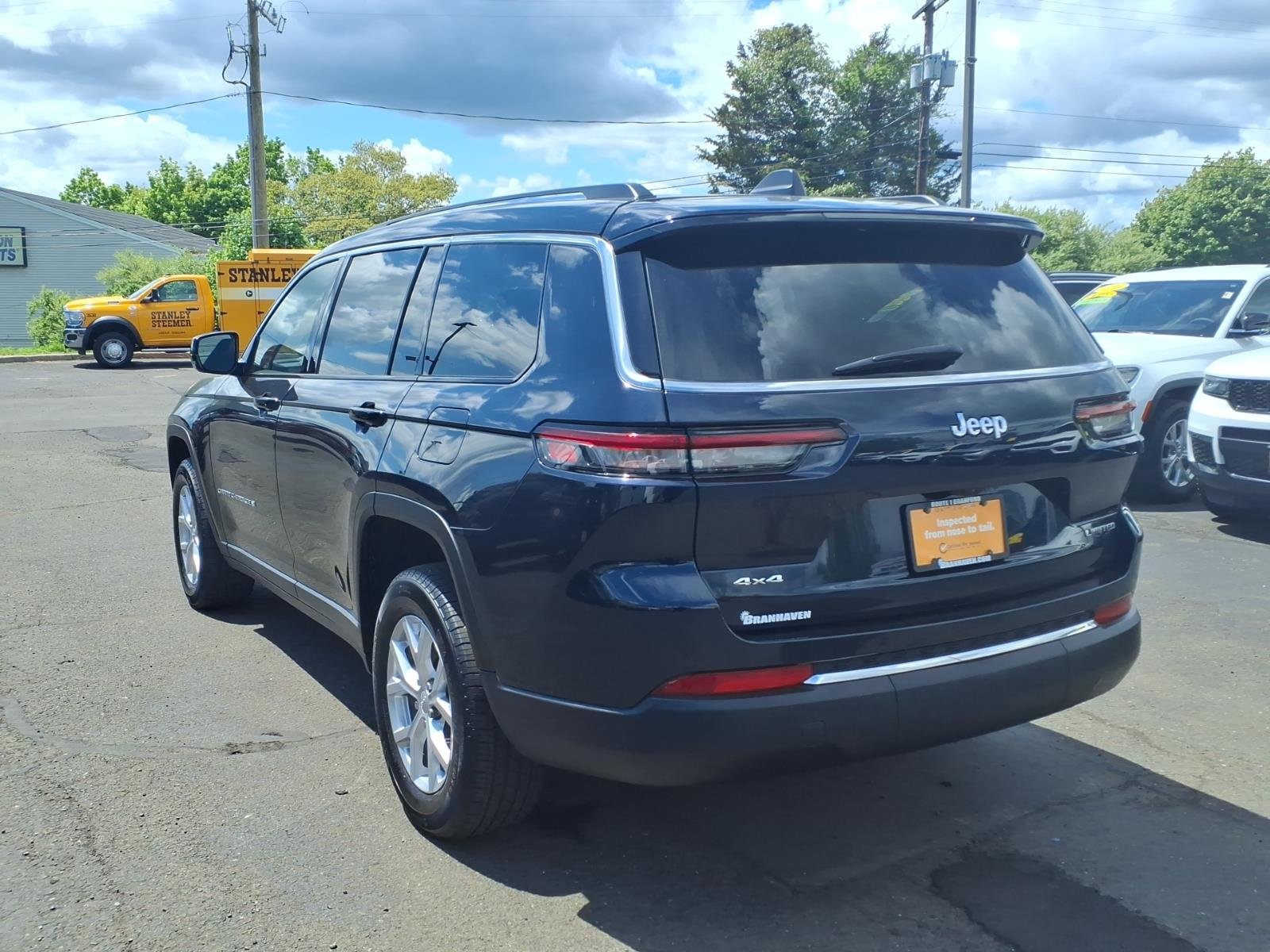 Used 2023 Blue Jeep Limited image 5