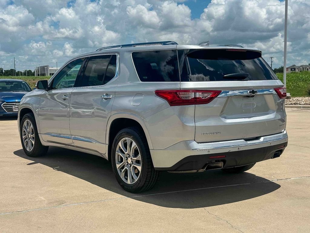 Certified Used 2021 SILVER ICE METALLIC Chevrolet Premier image 5