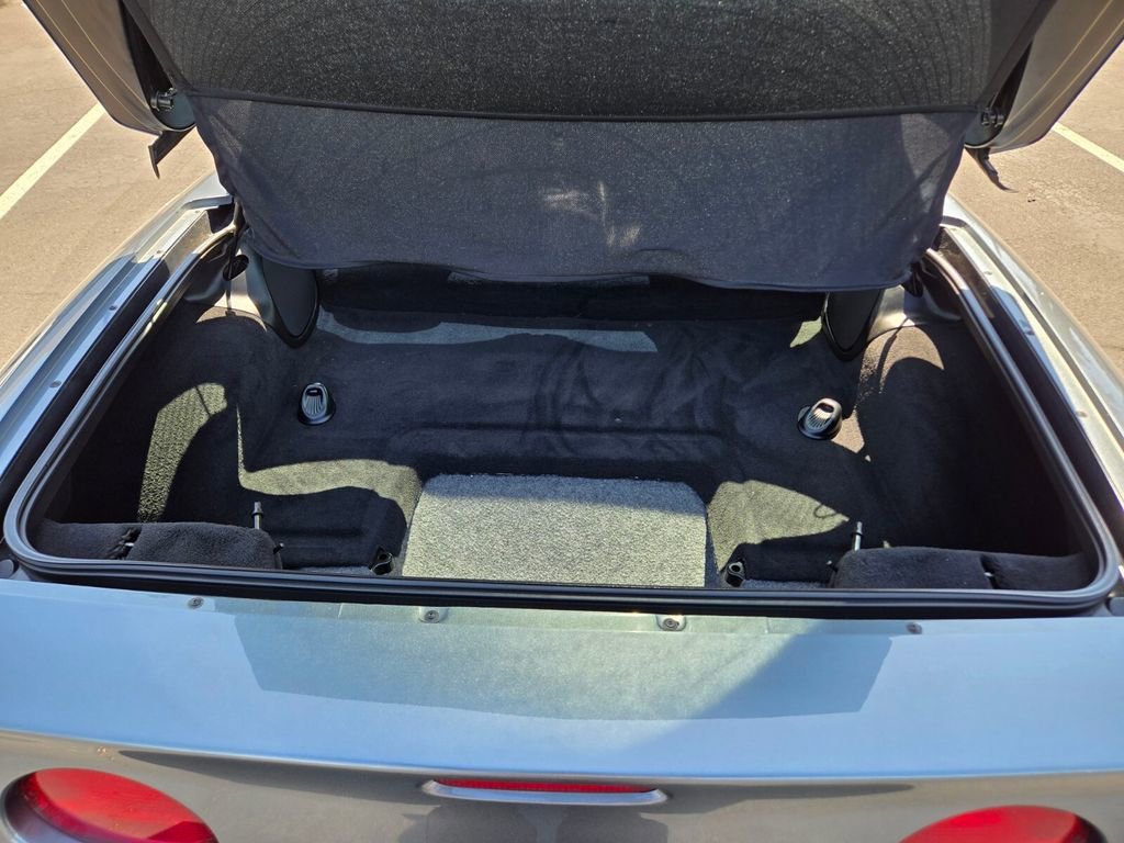 2004 Chevrolet Corvette Base - Photo 12