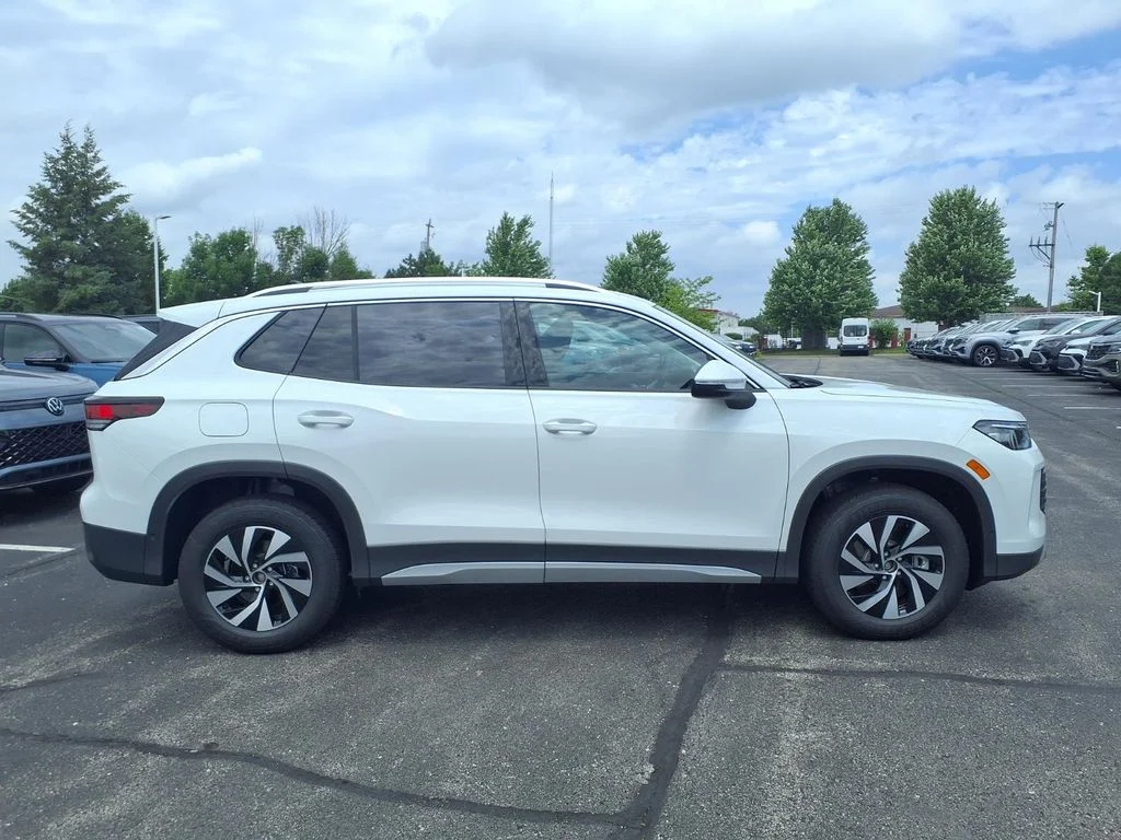 New 2026 Pure White Volkswagen 2.0T S image 3