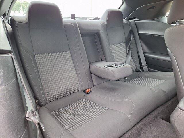 Used 2019 Granite Pearlcoat Dodge SXT image 26