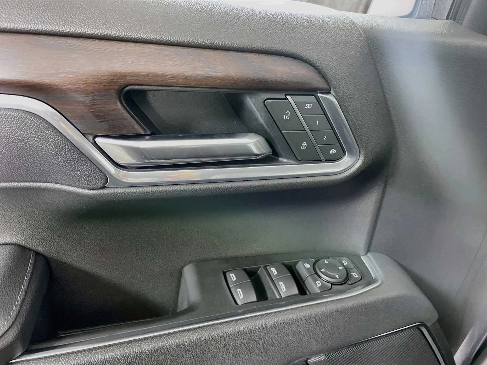 Used 2026 Titanium Rush Metallic GMC SLT image 16