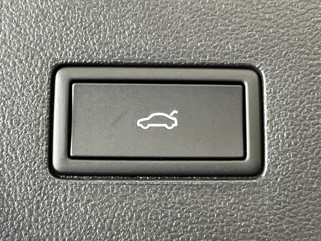 New 2026 Black Volkswagen SEL image 6