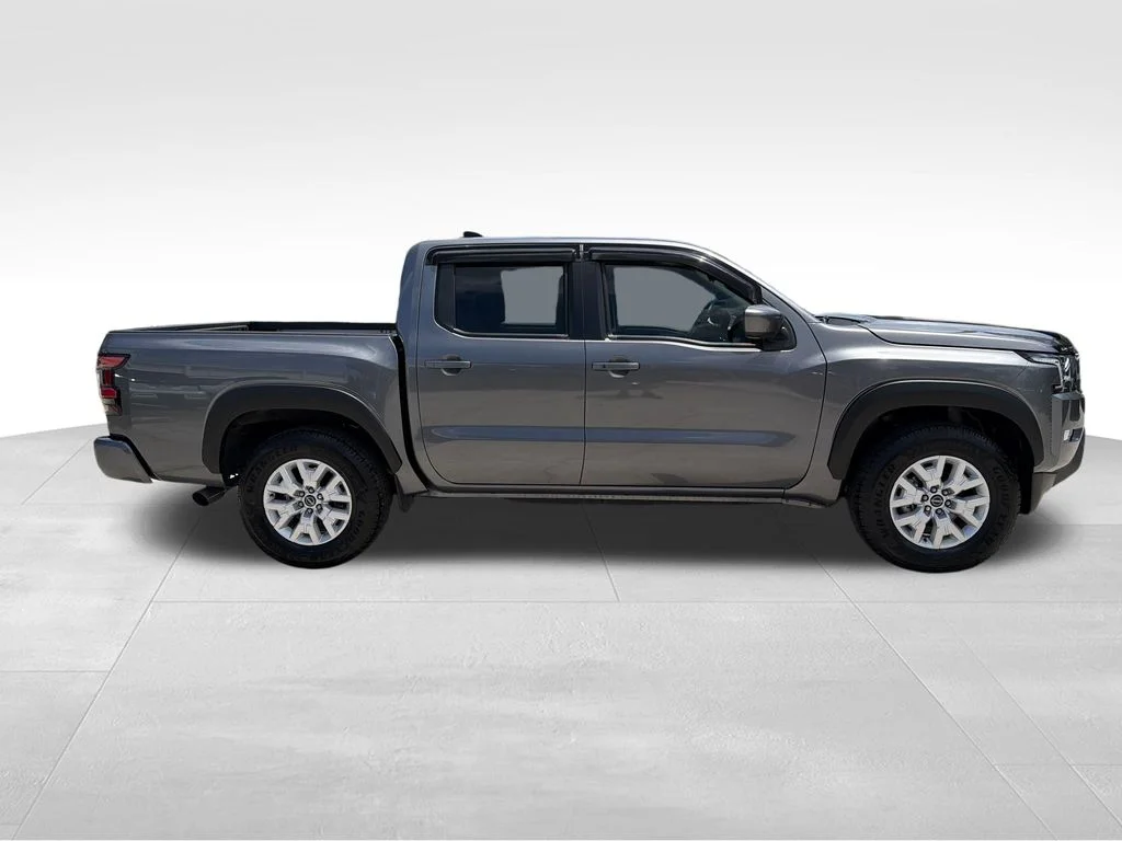 2022 Nissan Frontier SV - Photo 9