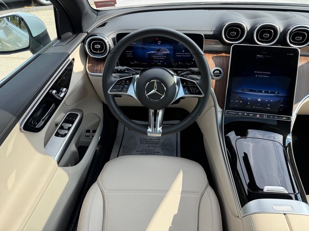 Used 2025 White Mercedes-Benz GLC 350e image 35