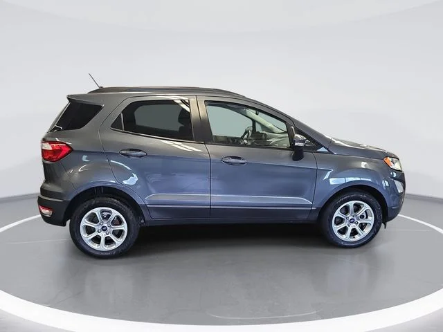 Used 2021 Gray Ford SE image 2