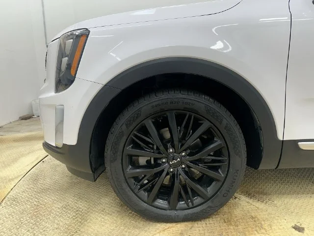 Used 2022 White Kia SX image 21
