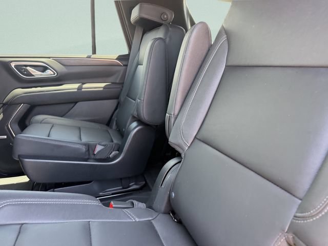 Used 2023 Black Chevrolet Z71 image 24