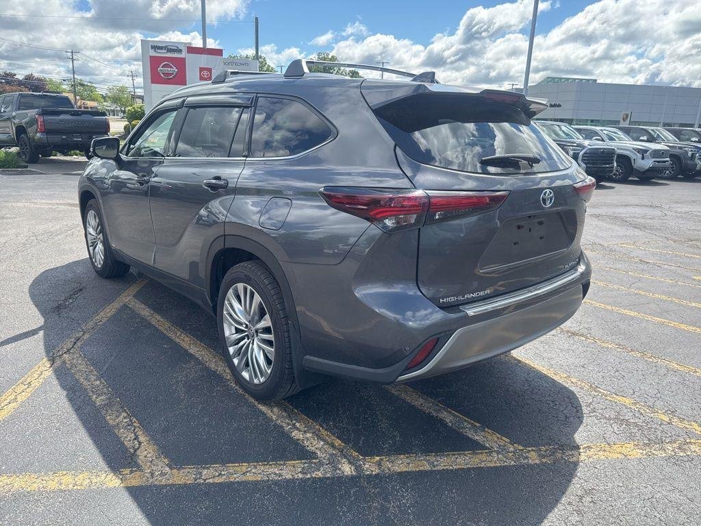 Used 2024 Magnetic Gray Metallic Toyota Platinum image 6