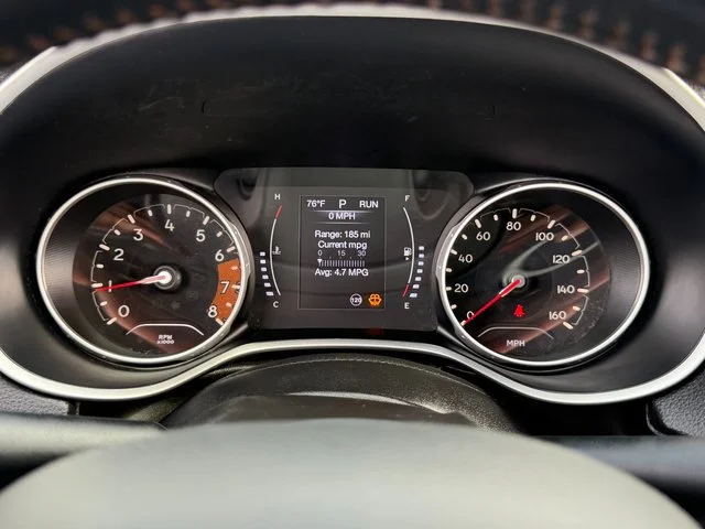 Used 2017 Diamond Black Jeep  image 6