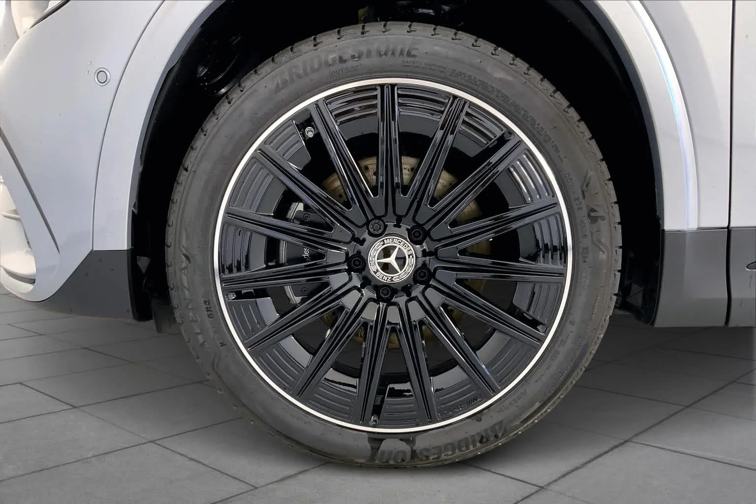 New 2025 Cirrus Silver Metallic Mercedes-Benz GLA 250 image 11