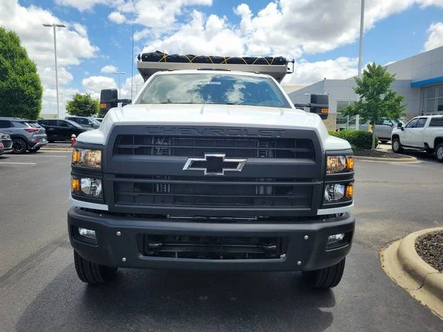 New 2023 Summit White Chevrolet Work Truck image 11