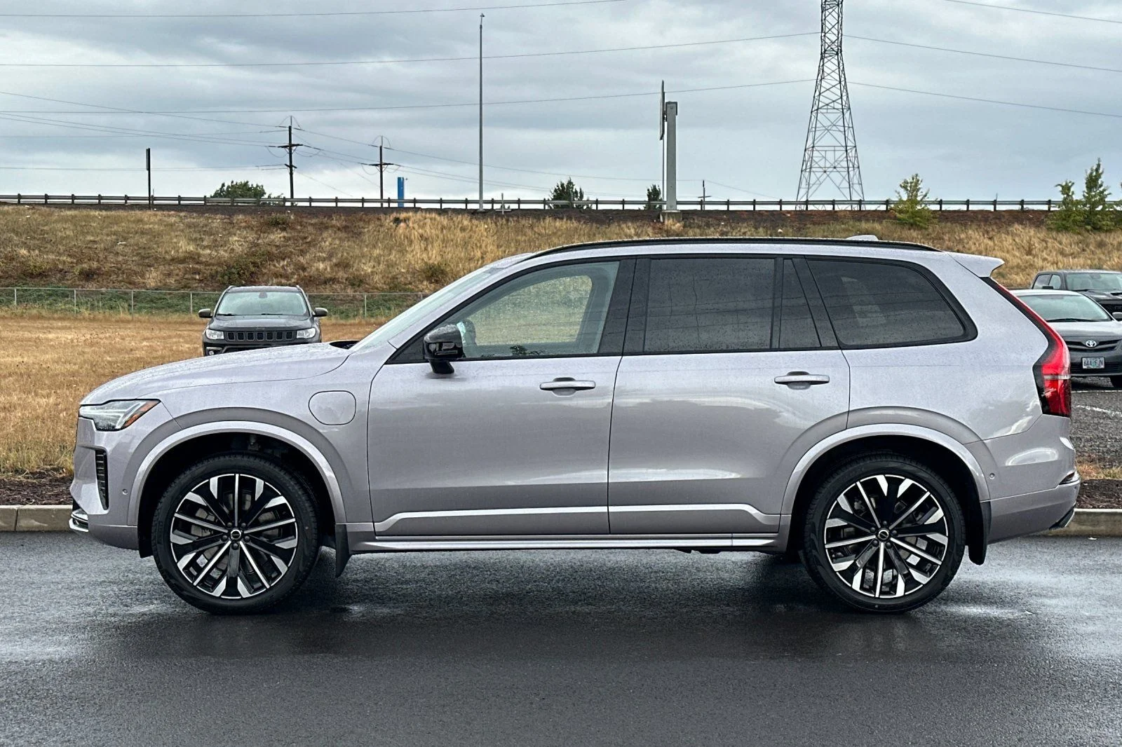 New 2026 Aurora Silver Volvo Ultra image 6