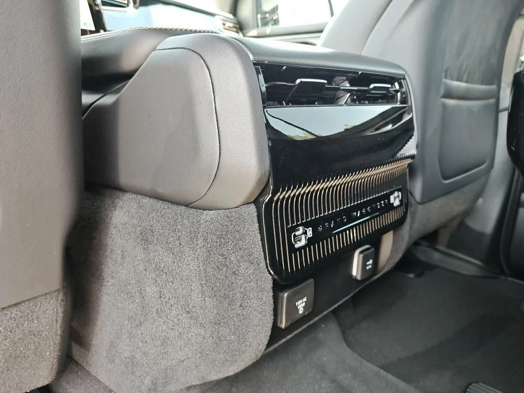 2026 Jeep Grand Wagoneer L Summit Reserve - Photo 34