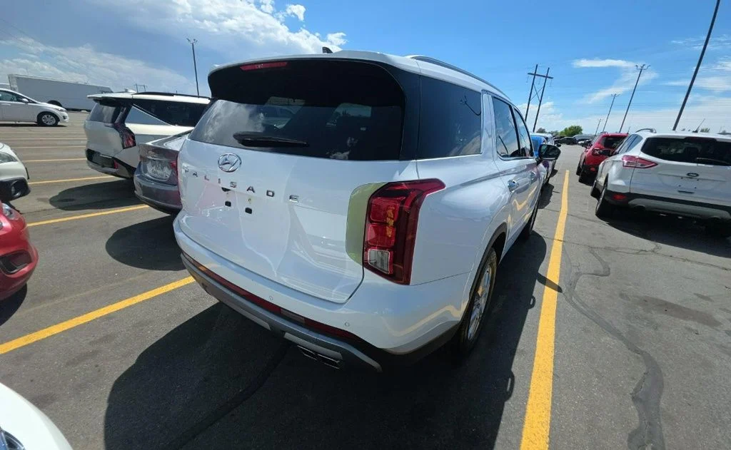 Certified Used 2025 White Hyundai SEL image 7