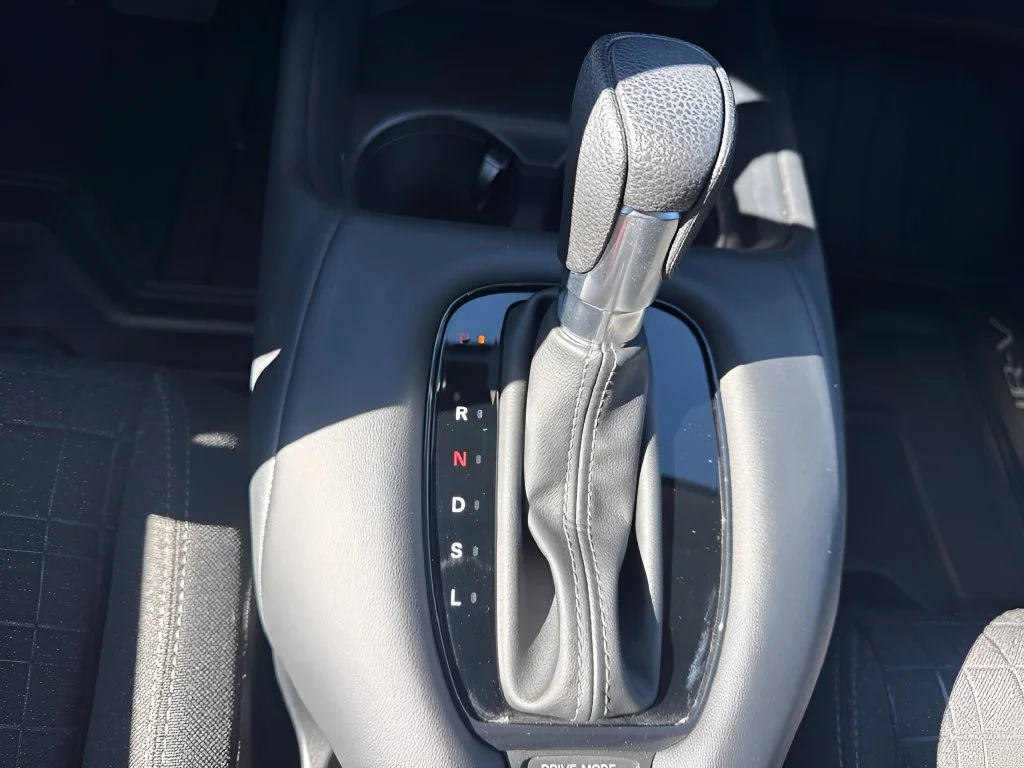 Used 2025  Honda LX image 12