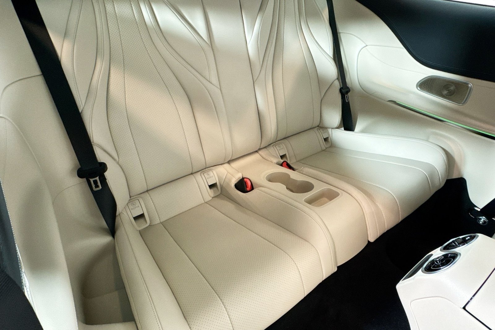 New 2026 Polar White Mercedes-Benz CLE 300 image 24
