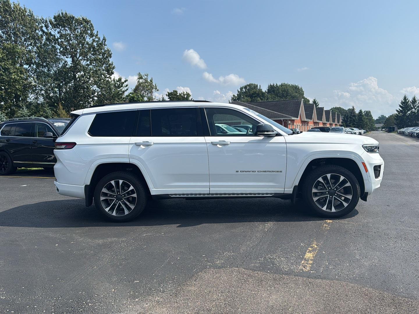 Used 2023 Bright White Clearcoat Jeep Overland image 2