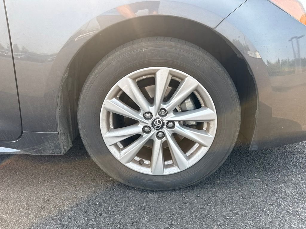 Used 2023 Magnetic Gray Metallic Toyota SE image 24