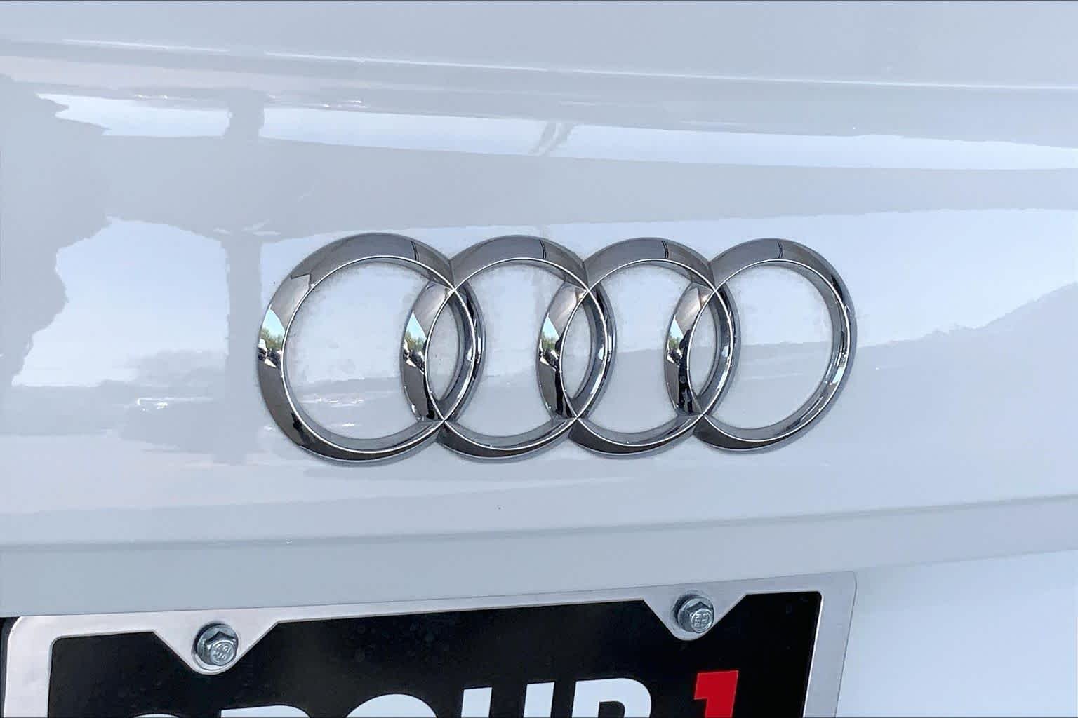 Used 2019 Ibis White Audi Premium image 31