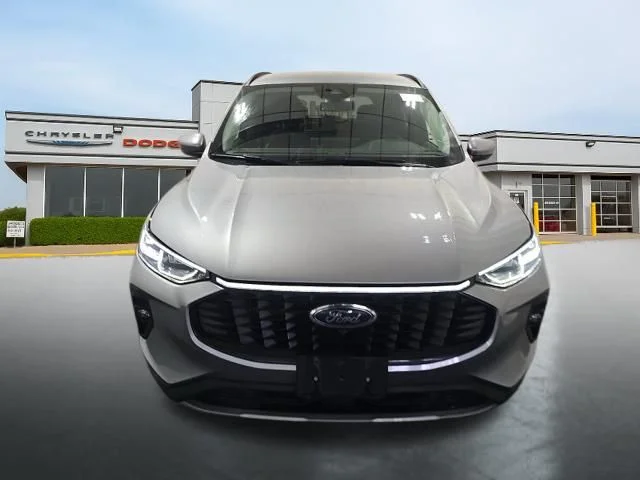 Used 2024  Ford Platinum image 3
