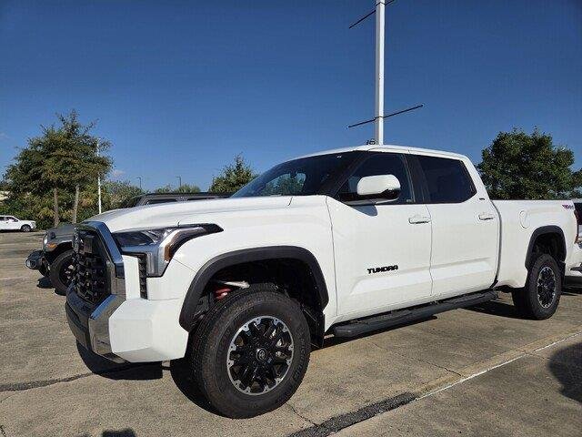 Used 2026 Ice Cap Toyota SR5 image 1