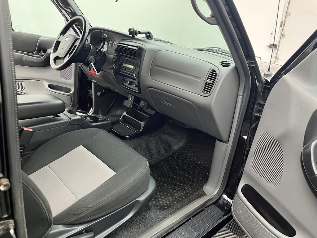 Used 2010 Black Ford XLT image 29