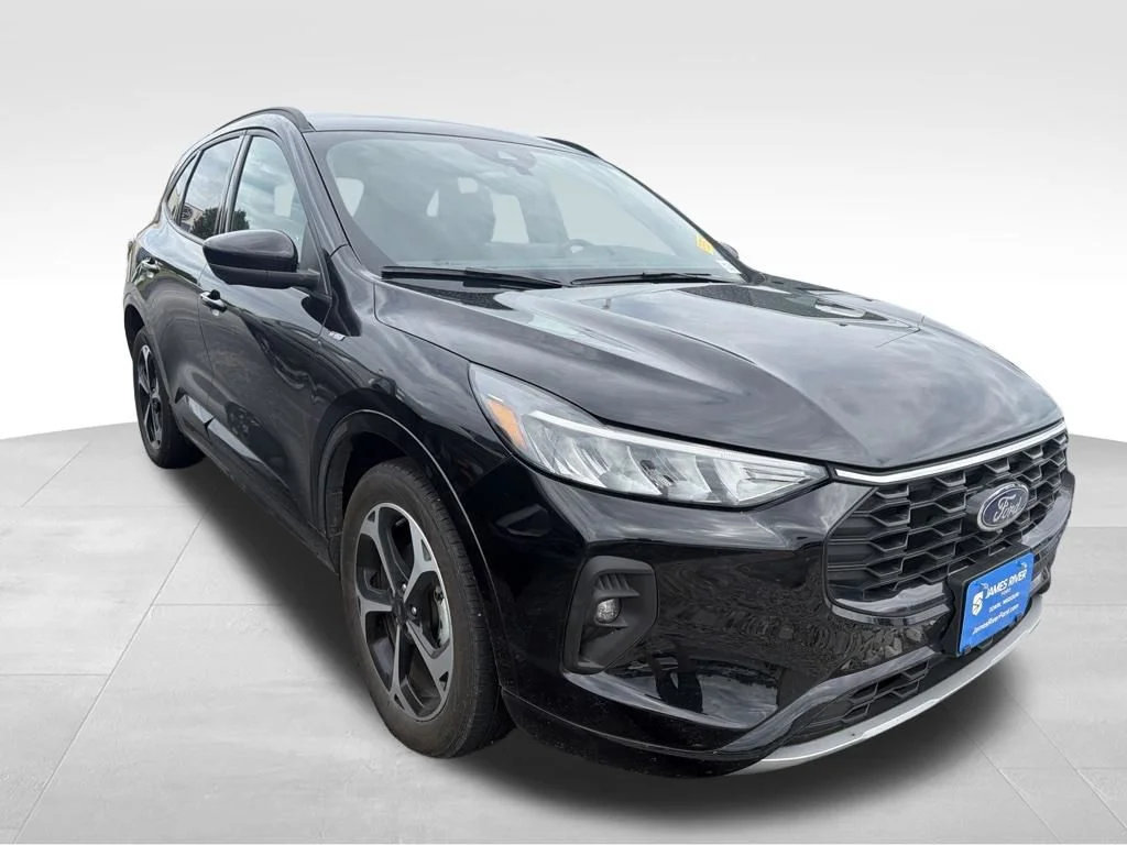 Used 2023 Black Metallic Ford ST-Line Select image 20