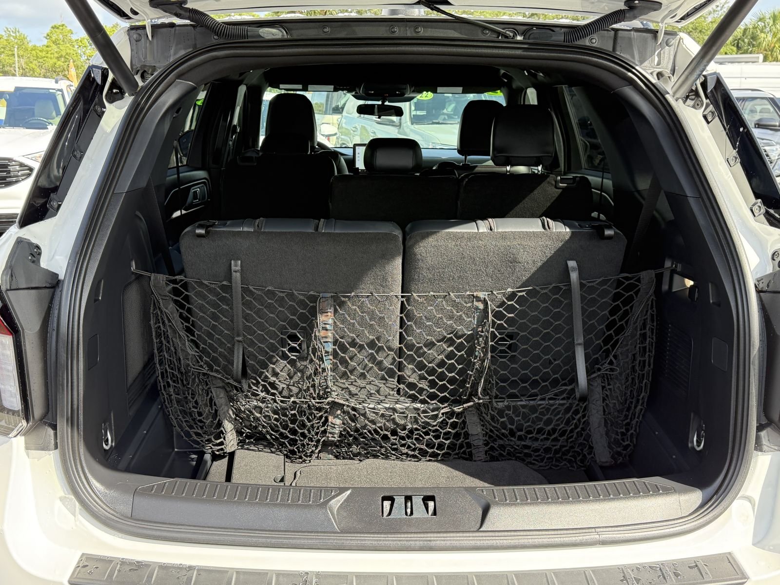 Used 2025 White Metallic Ford ST-Line image 14