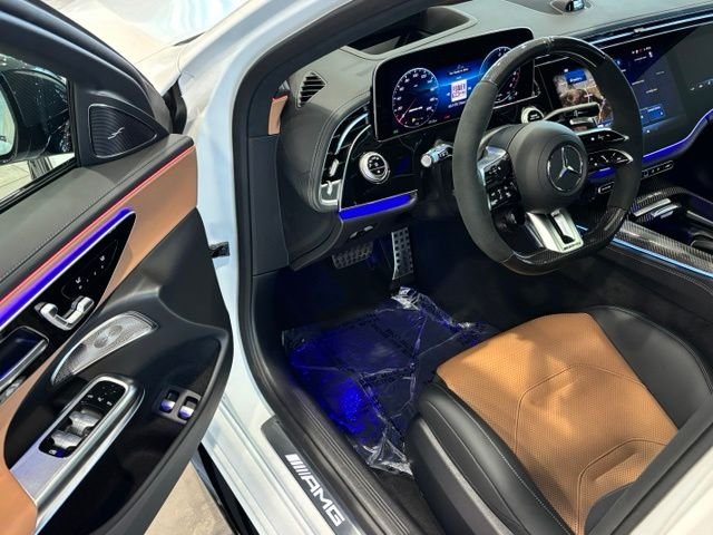 New 2026 MANUFAKTUR Moonlight White Magno Mercedes-Benz AMG® E 53 E 4MATIC+ Wagon image 13