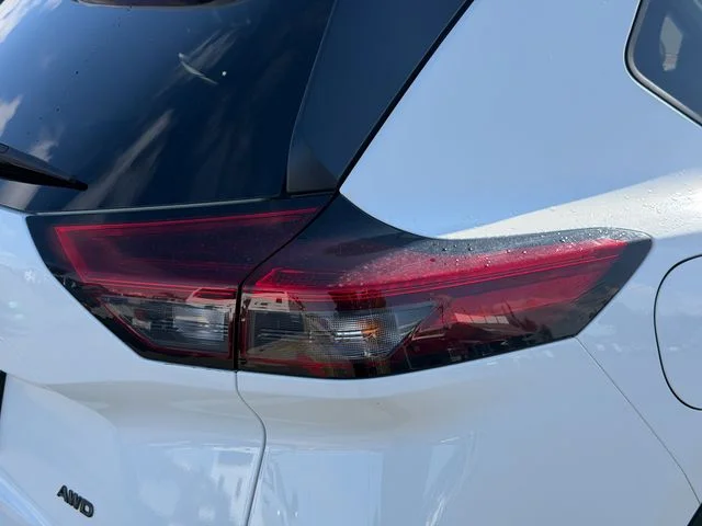 Used 2024 White Nissan S image 6