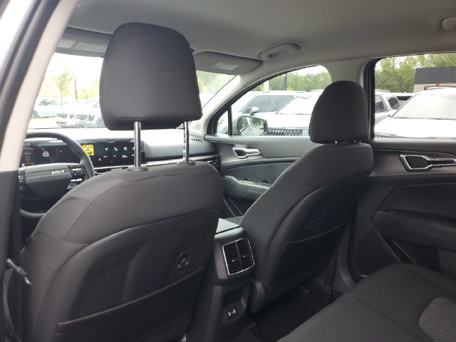 New 2027 Wolf Gray Kia S image 17