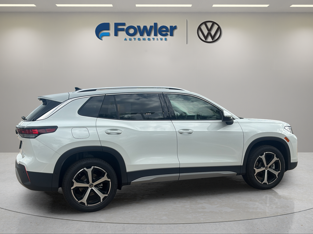 New 2026 White/off-white Volkswagen 2.0T SE image 8