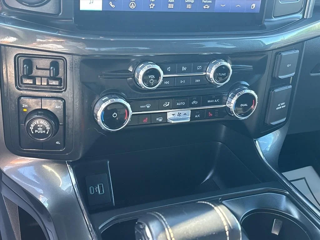 Used 2023 Silver Ford XLT image 32