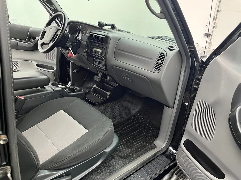 Used 2010  Ford XLT image 29