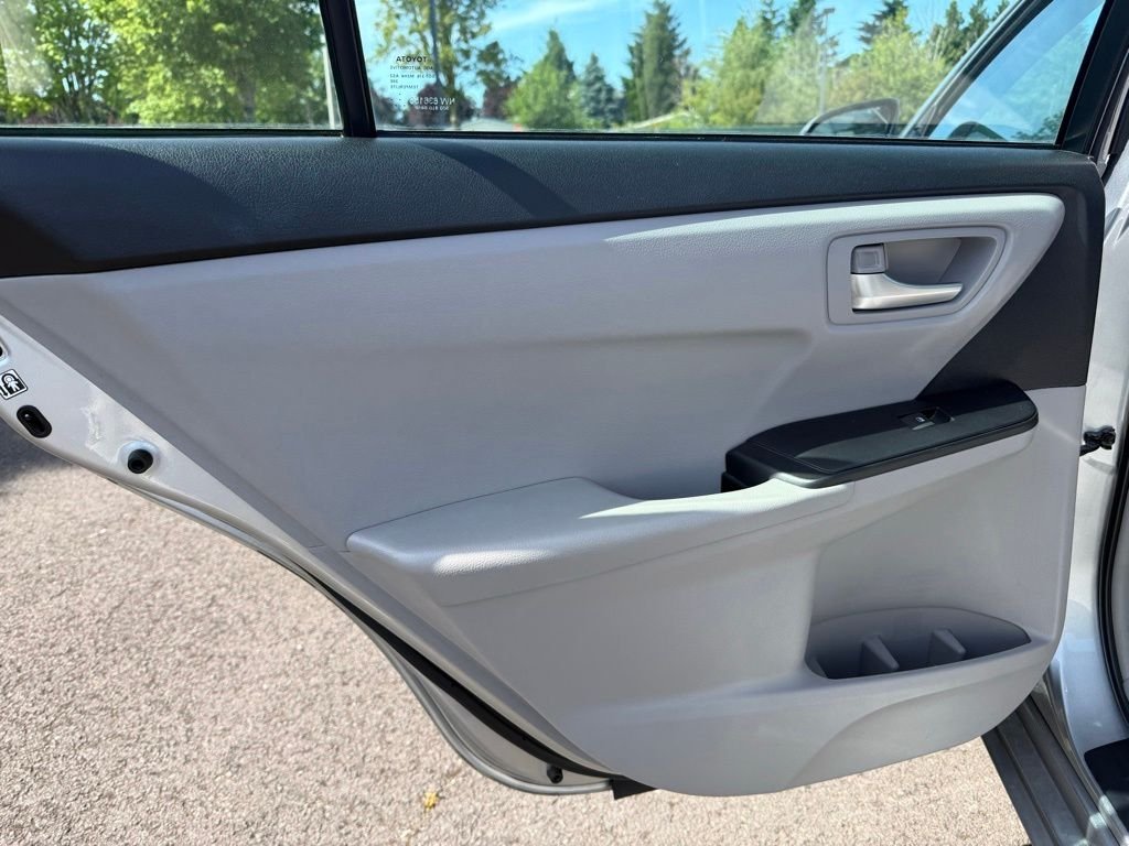 Used 2015 Celestial Silver Metallic Toyota LE image 18