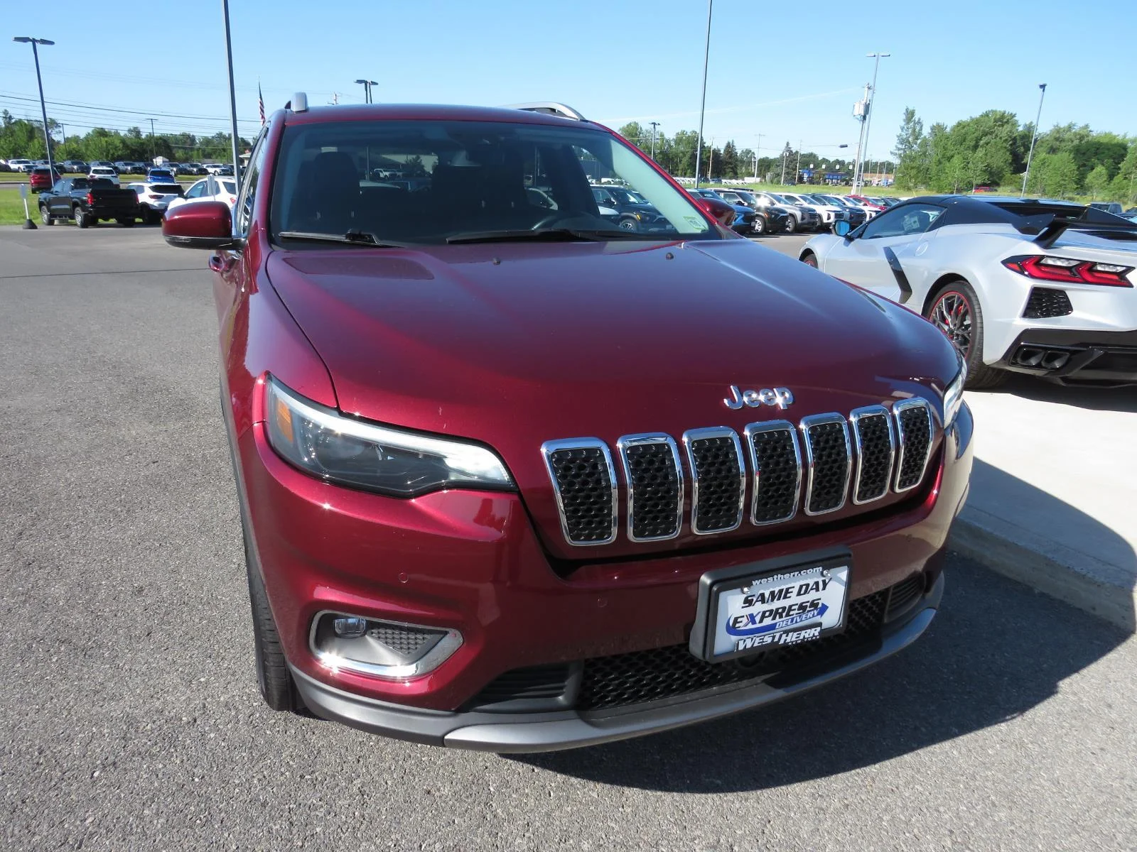 Used 2021 Velvet Red Pearlcoat Jeep Limited image 3
