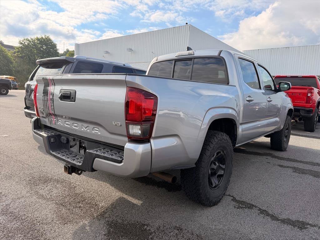 Used 2021  Toyota SR image 6