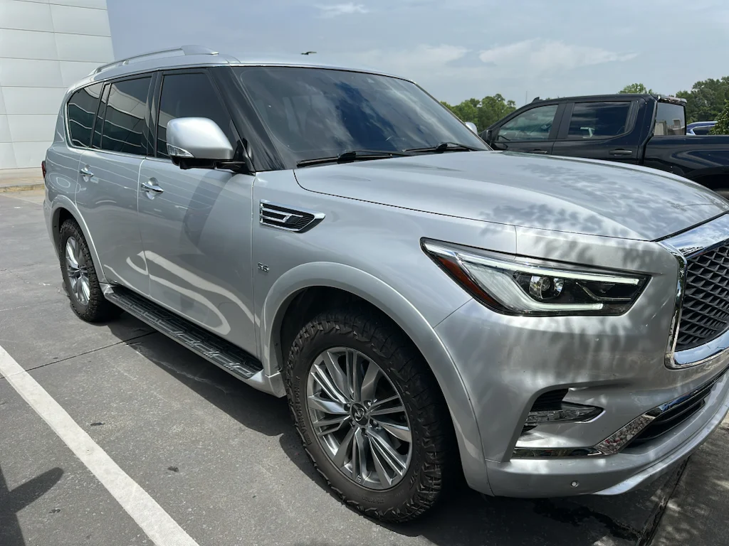Used 2020 Liquid Platinum INFINITI LUXE image 2