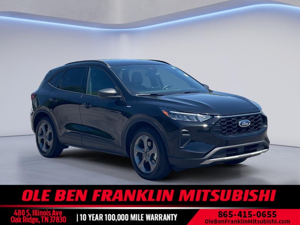 Used 2025 Agate Black Metallic Ford ST-Line image 1