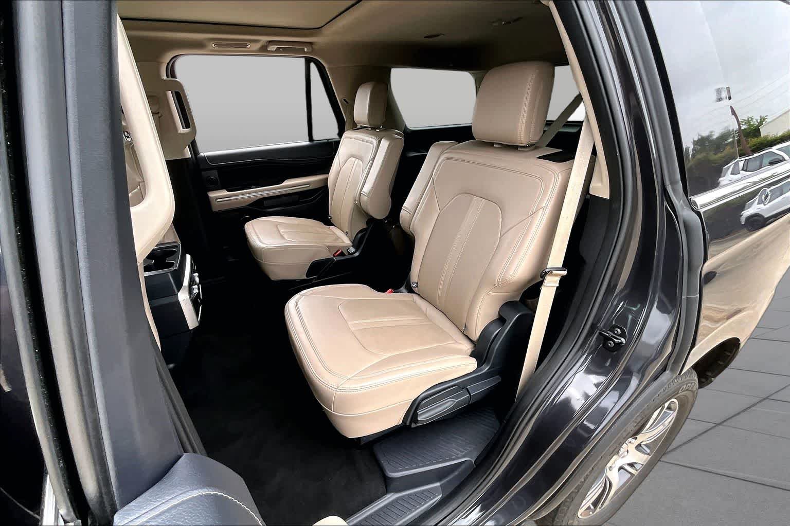 Used 2024 Dark Matter Gray Ford Limited image 21