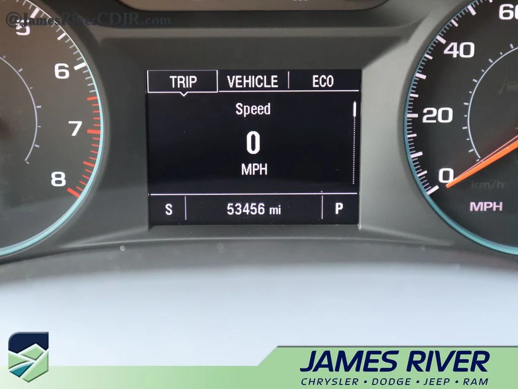 Used 2024 White Chevrolet LT image 29
